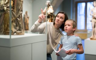 8 Things Your Child Can Learn From Visiting Art Galleries and Museums