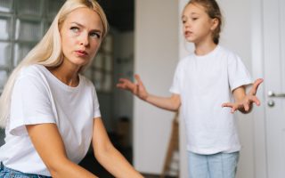 10 Behaviors Your Kids Are Using To Keep You From Finding a Husband
