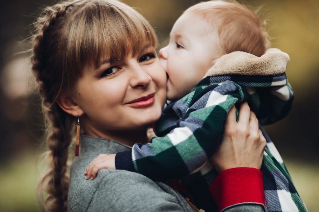 Single Moms Heres 7 Ways to Tell A New Man About Your Children
