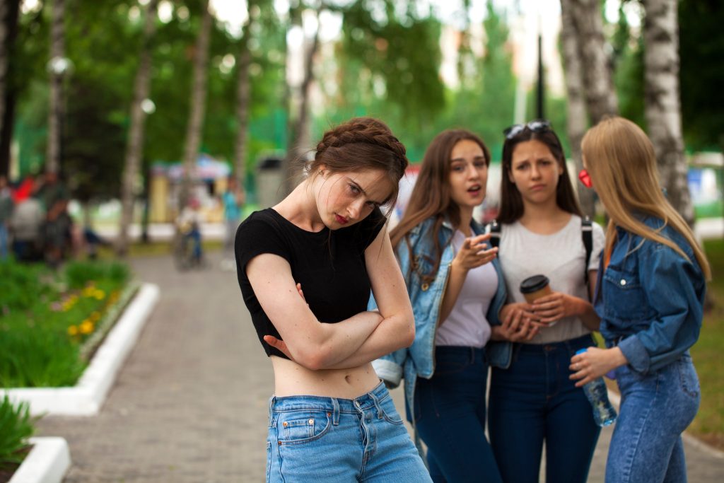 6 Times Parents Should Intervene in Their Childs Friendships