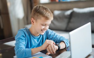 Smart Watch Spies 8 Privacy Concerns with Kids Smart Watches Tracking