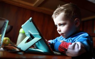 6 Parenting Tech Shortcuts That Can Expose Your Child to Strangers
