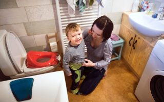 Are Modern Potty Training Methods Making Doctors Concerned?