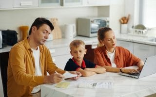 Budgeting Tips for Parents in the Month After the Big Holiday Bills Arrive