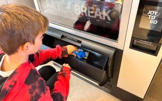 Why Are Some Schools Replacing Lunch With Vending Machines?