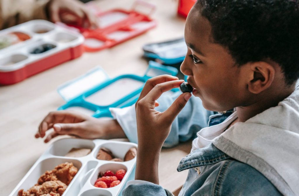 Kids Eating